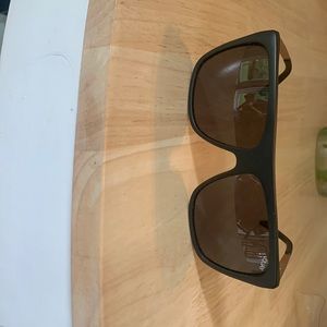 quay sunglasses x desi perkins NWOT